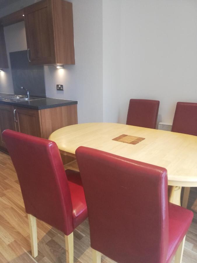 Stunning Waterfront Western Harbour Apartment Edimburgo Esterno foto